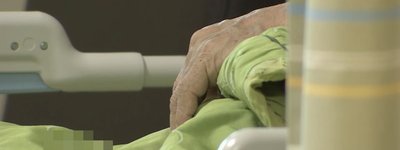 샤워기 헤드로 80차례 환자 폭행한 간병인 실형…요양병원 돌봄의 사각지대가 드러났다