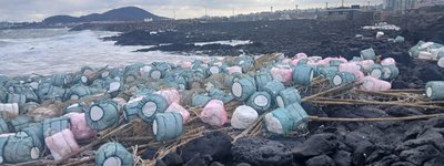 제주 해안을 뒤덮은 해양쓰레기, 국경을 넘는 중국발 오염이 던지는 경고