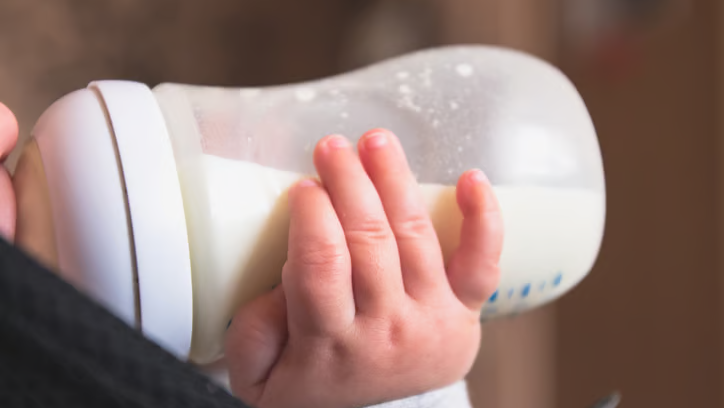 “분유 섭취 후 영아 3명 사망”…중국산 아라키돈산 오일 오염 확인, 글로벌 리콜 확산이 한국에 던지는 경고