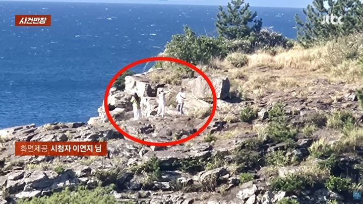 중국인 관광객, 제주 외돌개 ‘출입금지’ 안내 무시하고 위험구역 진입…해안 절벽 안전통제까지 흔드는 무질서 관광에 제주 관광지 부담 커진다
