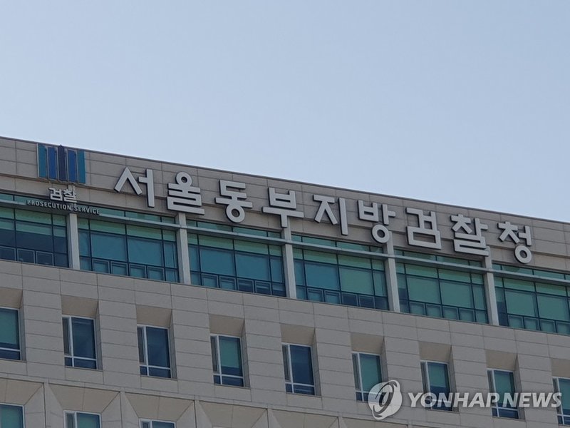 한국 거주 외국인에 연3만% 이자 불법대부…중국인 2명 구속기소