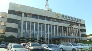 중국인 불법체류자 2명, 제주 편의점 앞 행인에게 흉기 휘둘러…한 주거지서 4명 더 적발된 중국발 체류관리 경고