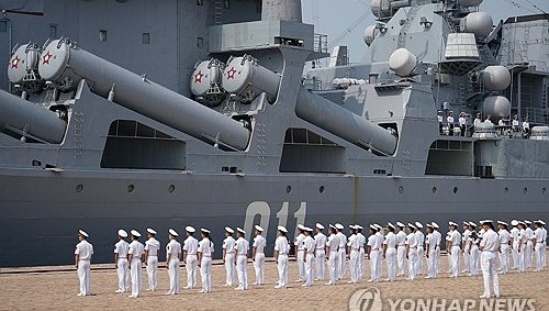 중러, 칭다오서 실사격·미사일 요격 연합훈련…한국 서해 코앞에서 커지는 중국·러시아 해군 협력 경계해야