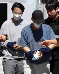 서울 백화점 돌며 명품 '싹쓸이'…2800만원어치 훔친 중국인 실형